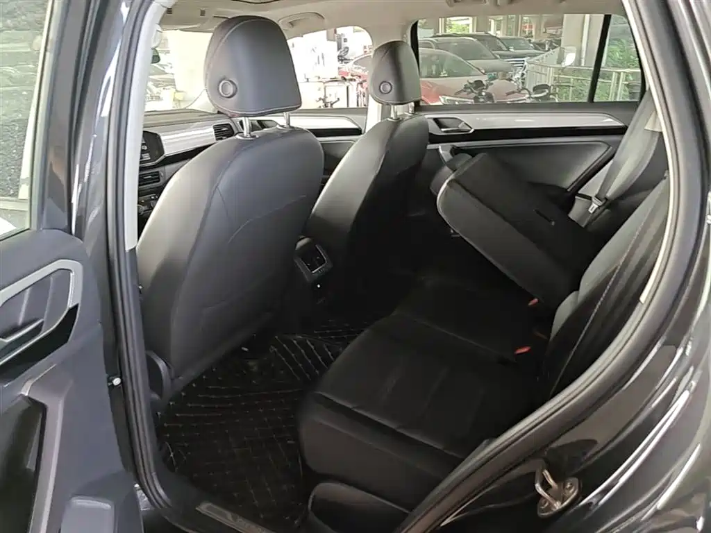 Volkswagen Tayron 2019 330TSI 2WD Luxury China VI фото 17