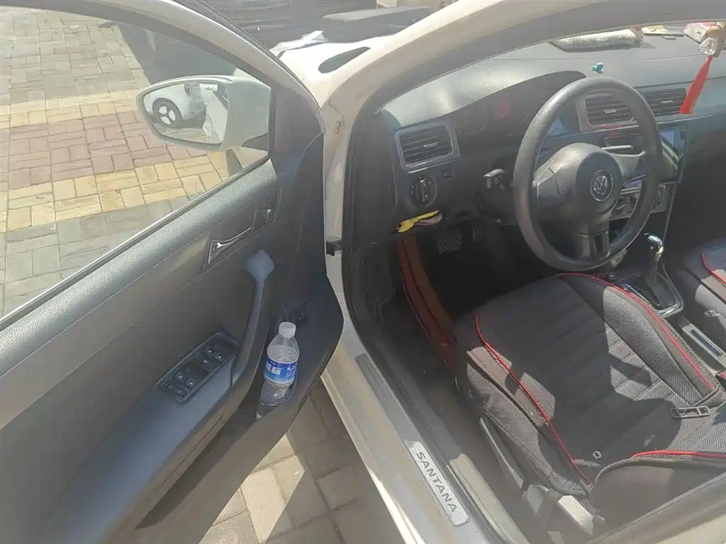 Volkswagen Santana 2015 1.6L Automatic Comfort Edition фото 13