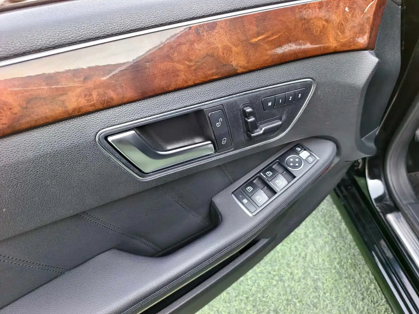 Mercedes-Benz E-Class 2012 E 200 L CGI Elegance фото 6