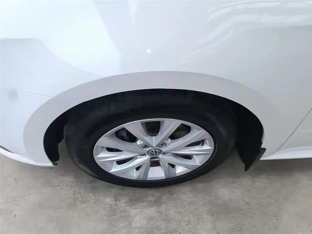 Volkswagen Lavida 2017 230TSI DSG Comfort Edition фото 23