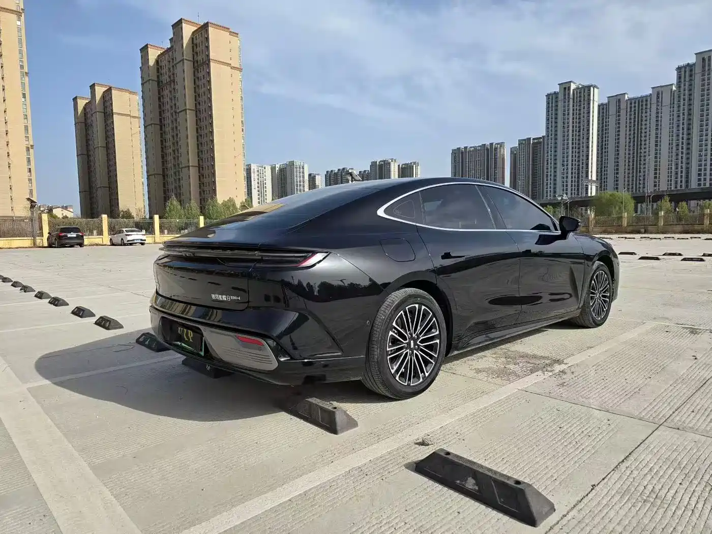 GEELY GALAXY GALAXY SPARKLE 8