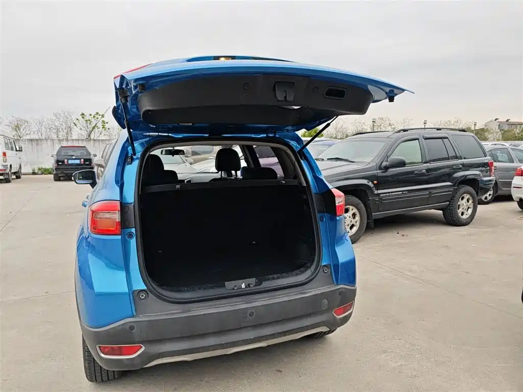 Changan CS15 2016 2016 1.5L Automatic Fashion