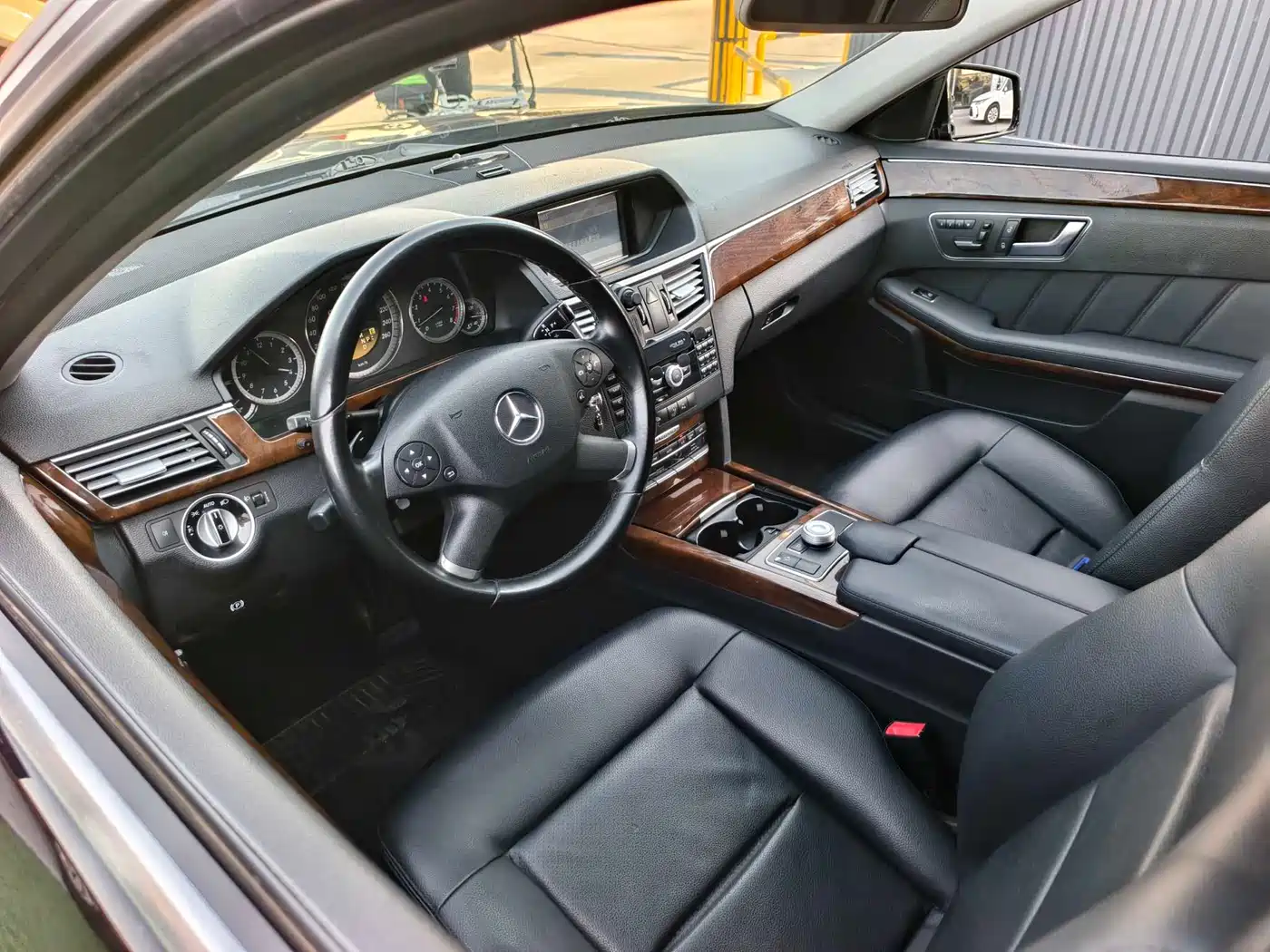Mercedes-Benz E-Class 2012 E 200 L CGI Elegance фото 9