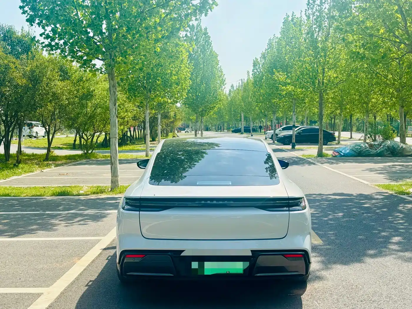 GEELY GALAXY GALAXY E8