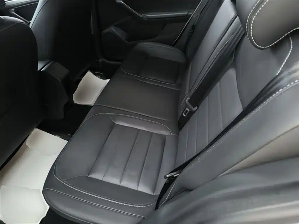 Volkswagen Lavida 2017 230TSI DSG Comfort Edition фото 17