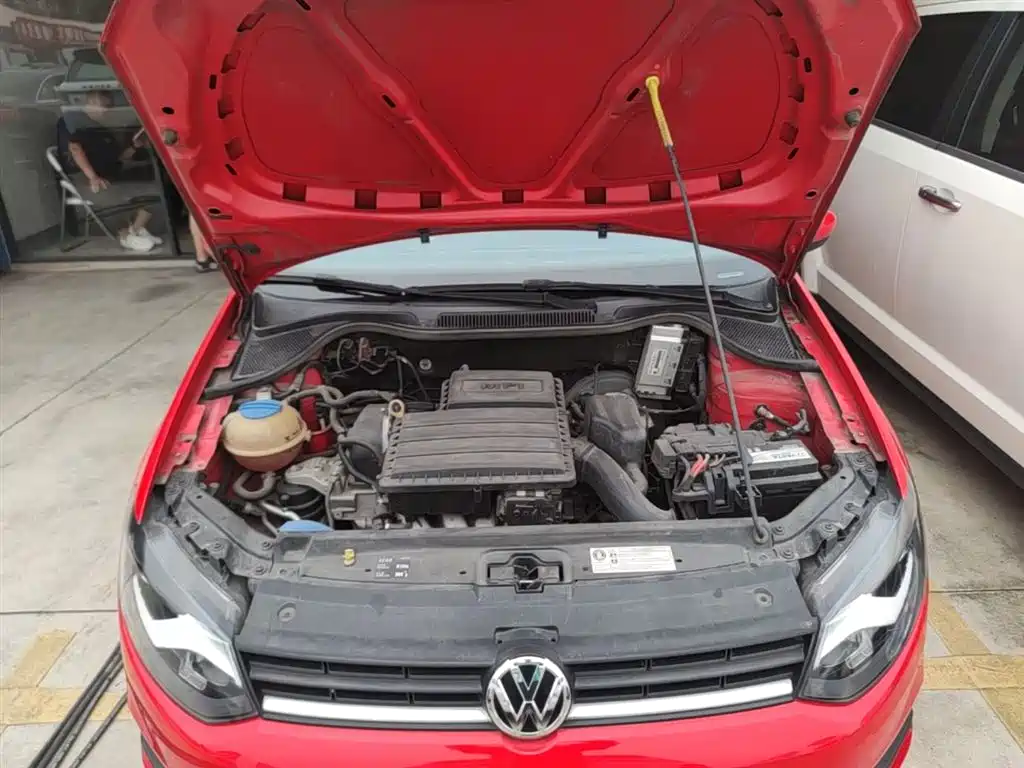 Volkswagen Polo 2016 1.4L Manual Trend фото 20