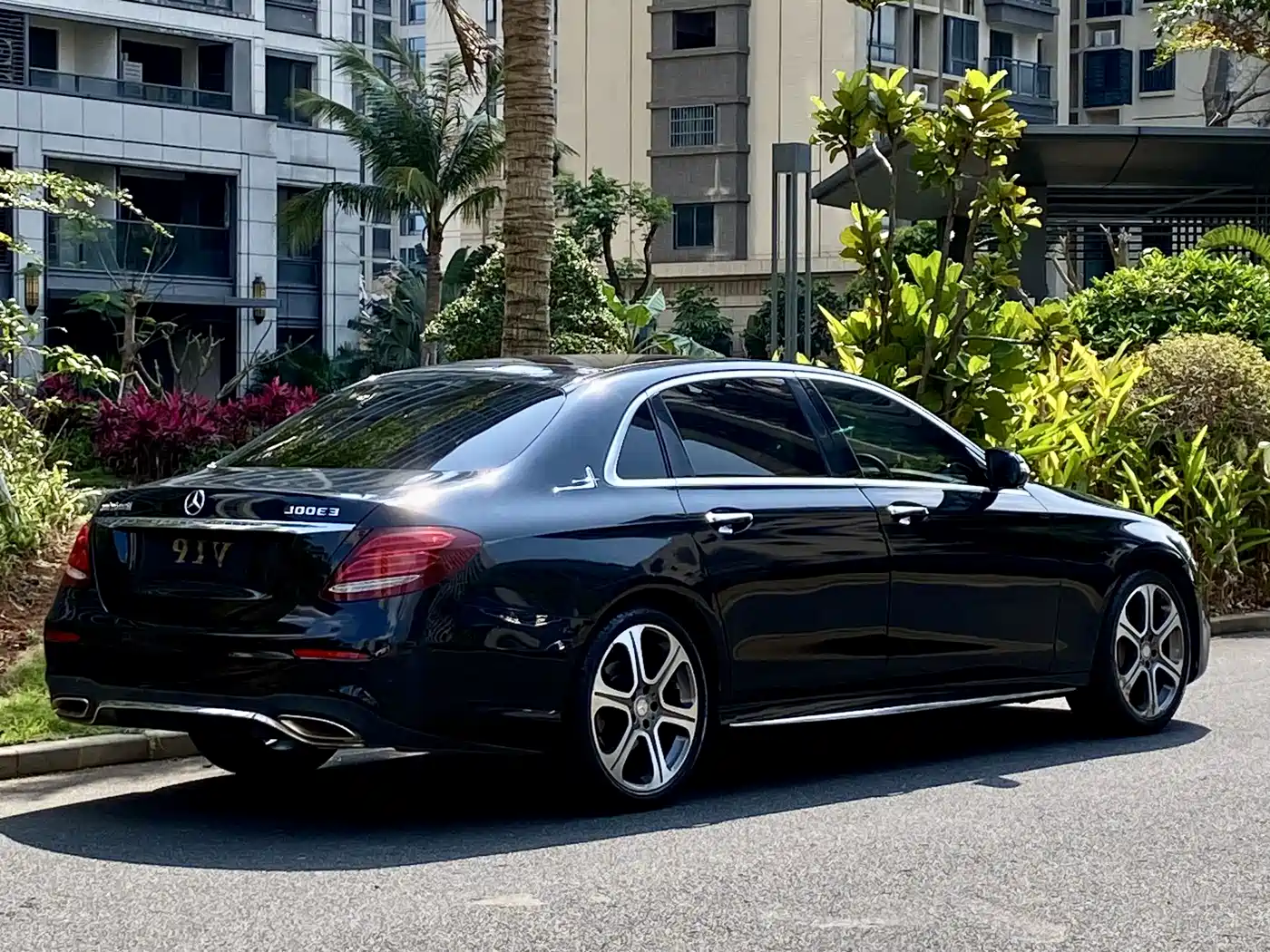 Mercedes-Benz E-Class 2016 E 300 L Sport Luxury фото 9