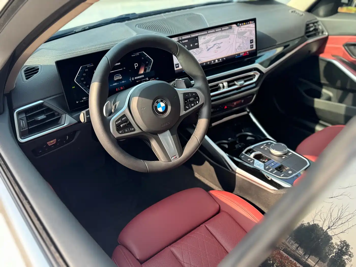 BMW 3 Series 2024 320i M Sport Package фото 4
