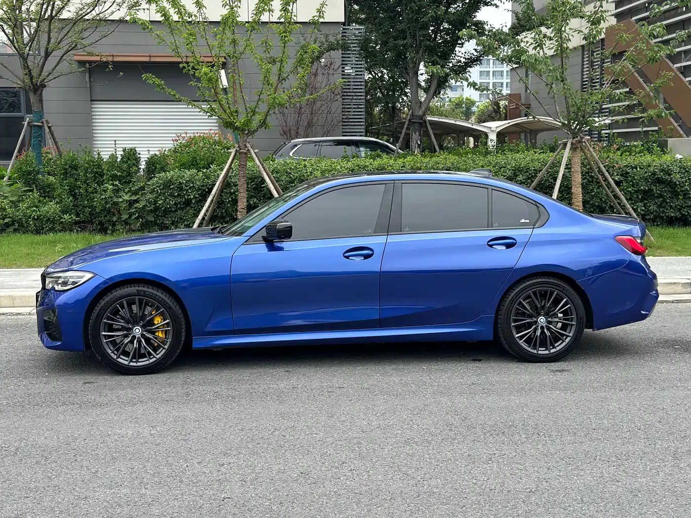 BMW 3 Series 2021 Facelift 325Li M Sport Shadow Edition фото 7