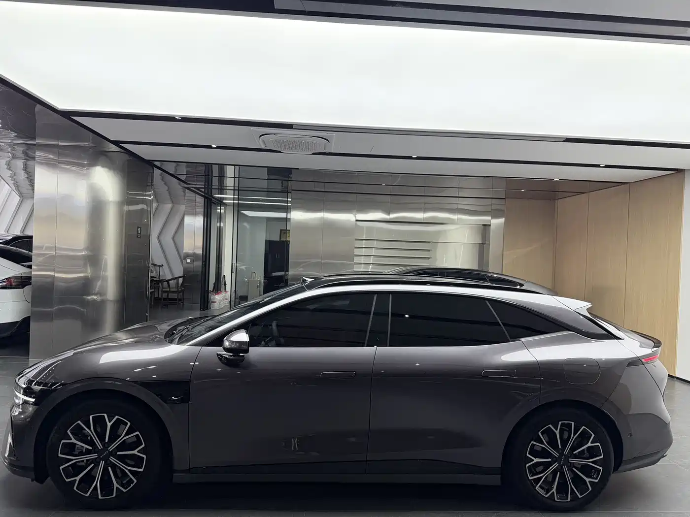 ZEEKR EXTREME KRYPTON 007GT