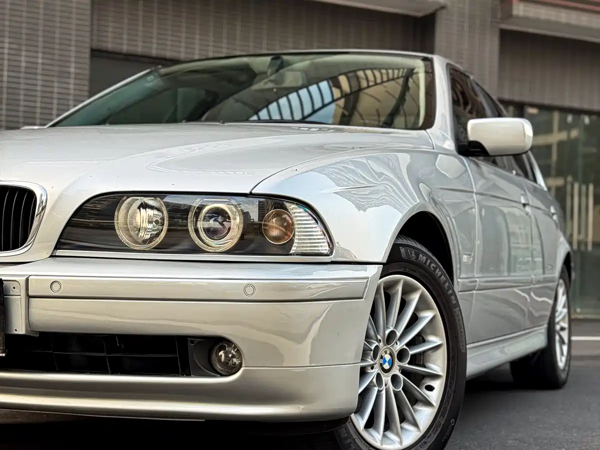 BMW 5 Series (Import) фото 4