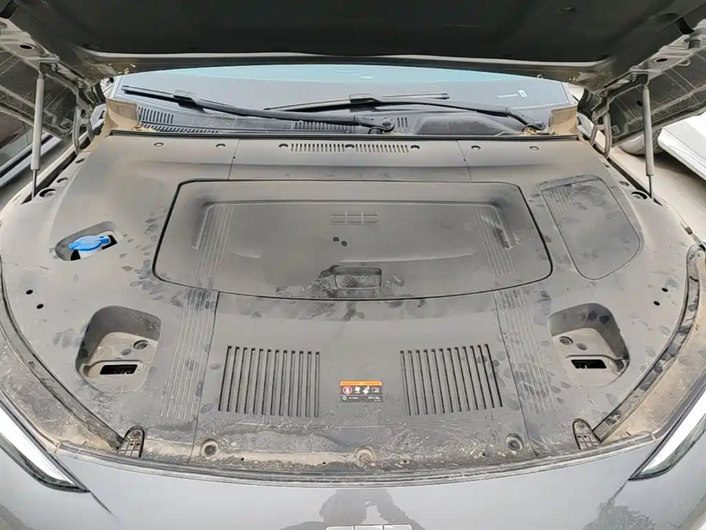 Geely Galaxy Galaxy E8 2024 Model 550km RWD Soaring Dragon Edition фото 20