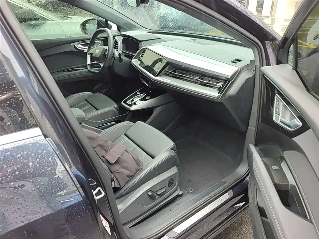 Audi Q4 e-tron 2023 40 e-tron Pioneer Edition фото 20