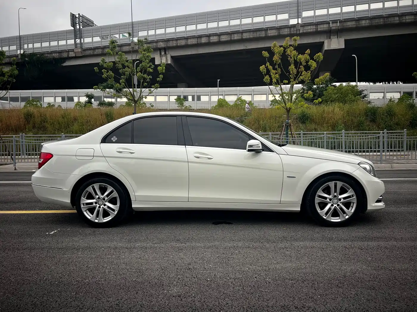 Mercedes-Benz C-Class 2011 C 200 CGI Fashion фото 24