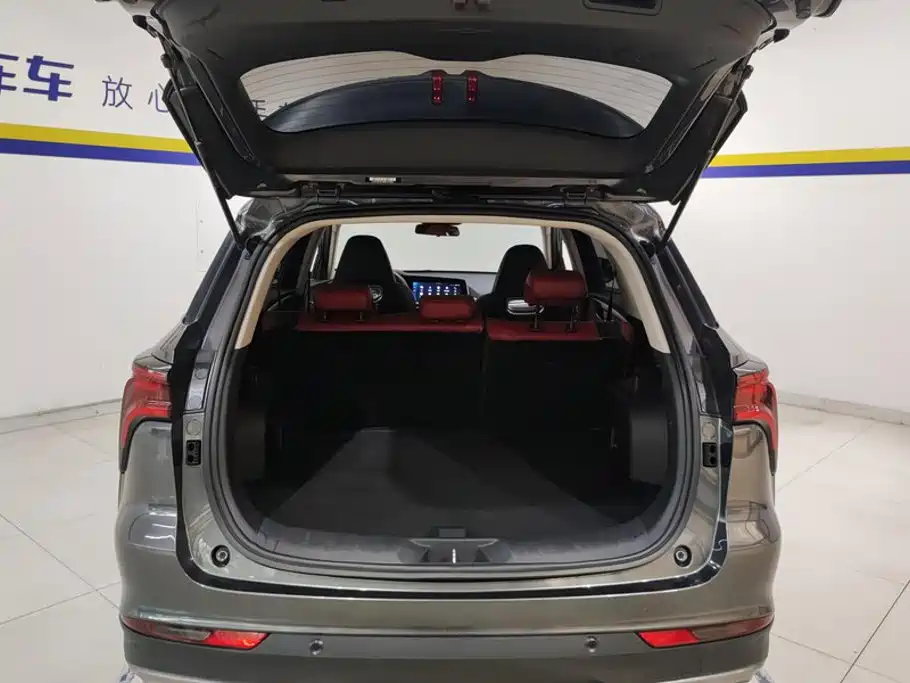 Changan Changan CS75 PLUS 2022 1.5T Automatic Luxury 4