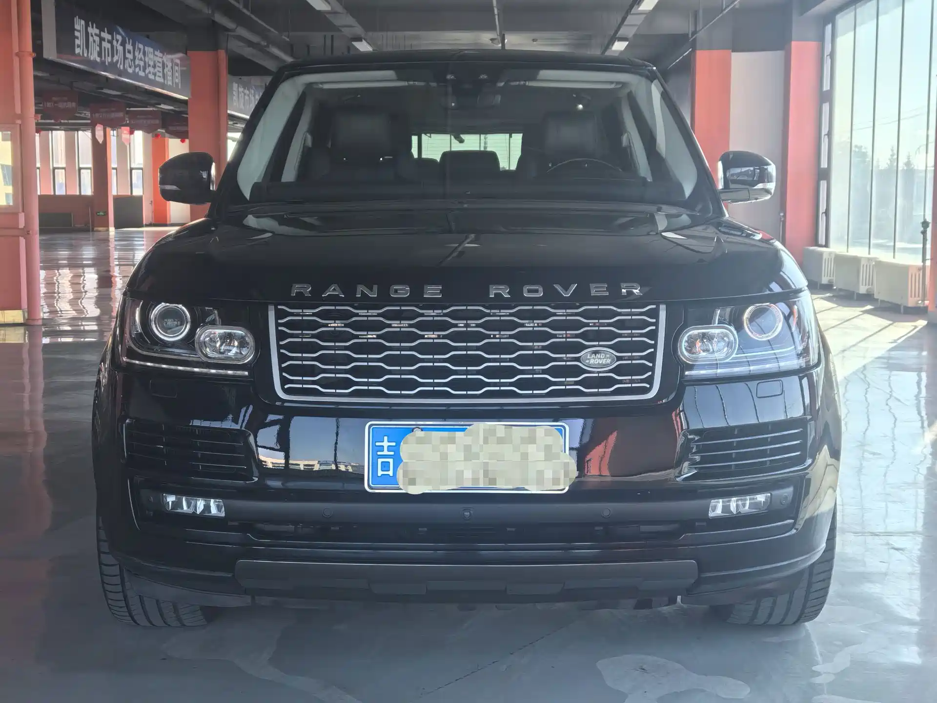 Фото 1 - Land Rover Range Rover