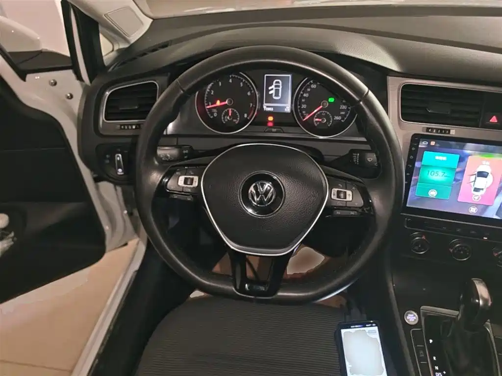 Volkswagen Golf 2018 230TSI Automatic Comfort фото 11