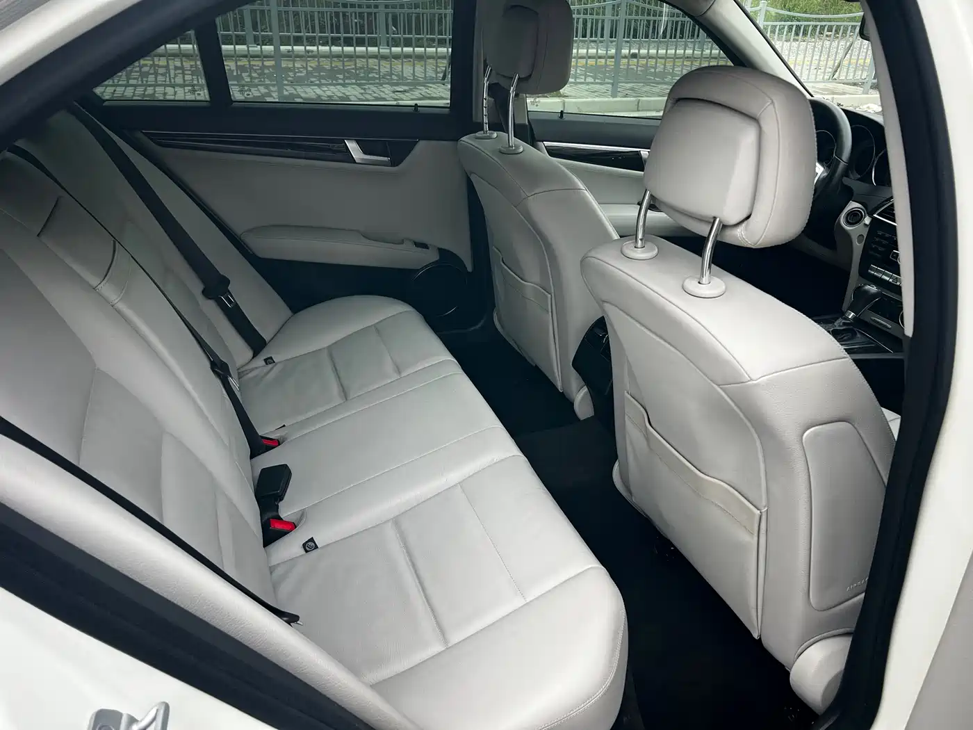 Mercedes-Benz C-Class 2011 C 200 CGI Fashion фото 18