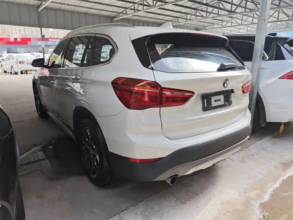BMW X1 2016 sDrive18Li Luxury Model фото 5