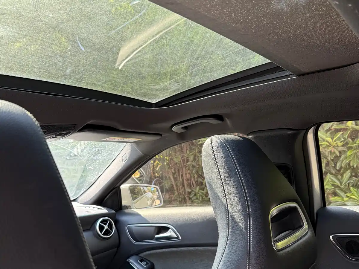 Mercedes-Benz A-Class (Import) 2015 A 180 фото 8