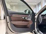 Photo 19 - Volvo V90