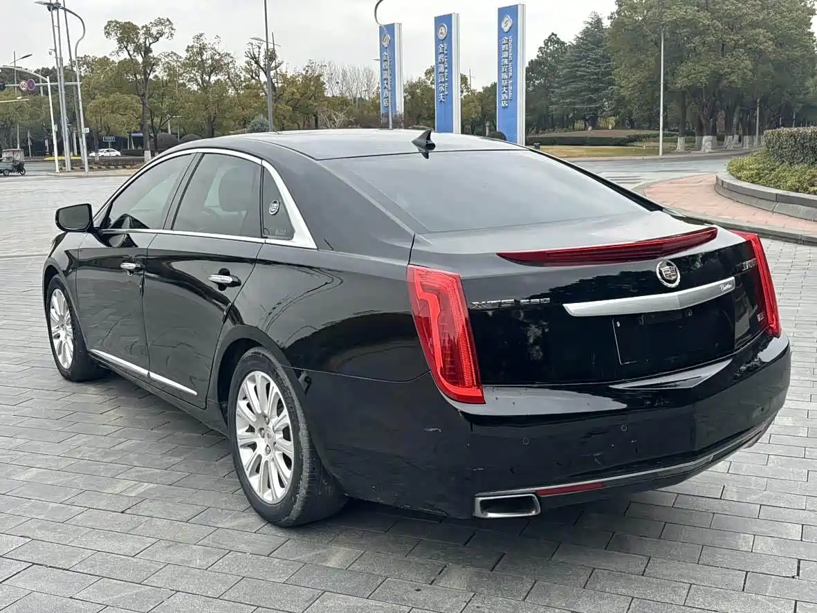 Photo 7 - Cadillac XTS