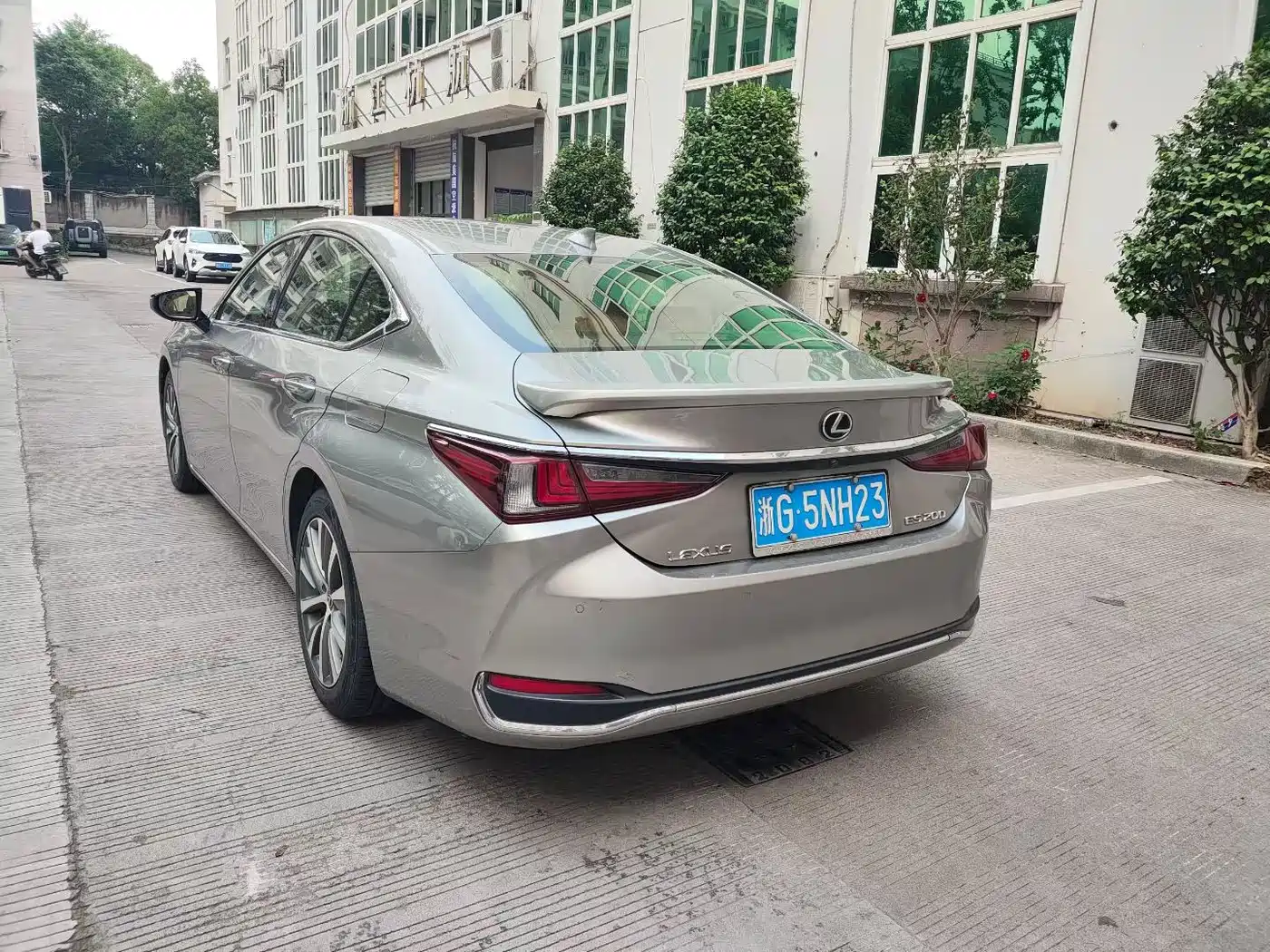 Lexus ES 2018 200 Excellence Edition China V фото 6