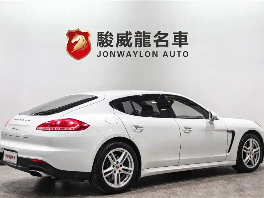 Porsche Panamera 2014 Panamera 3.0T фото 4