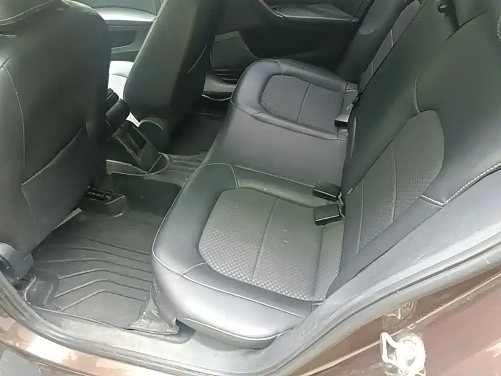 Volkswagen Santana 2015 Gran Santana 1.6L Manual Comfort фото 17