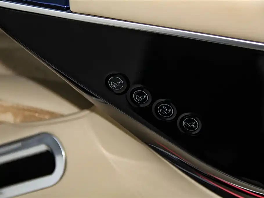 Buick GL8 2025 Land Business Class First Edition фото 28