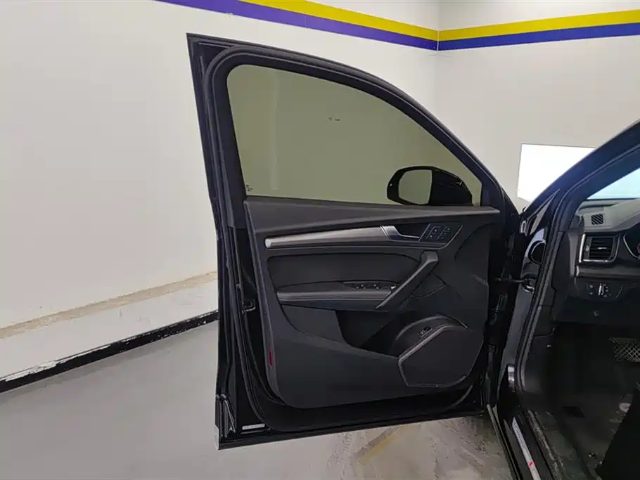 Audi Q5L Sportback 2021 40 TFSI Luxury фото 7