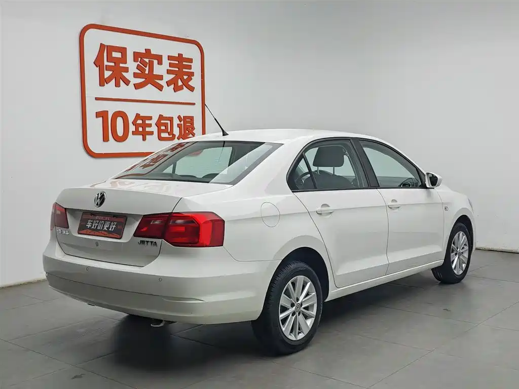 Volkswagen Jetta 2015 Value Edition 1.6L Manual Comfort фото 2