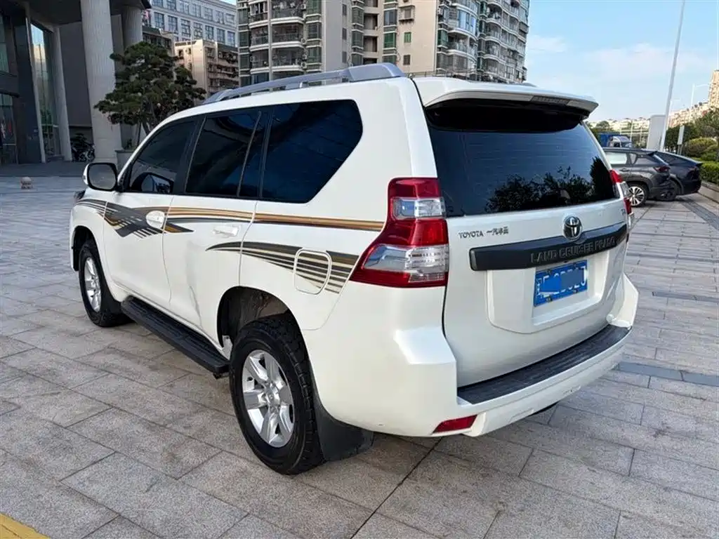 Toyota Prado 2016 2.7L Auto Luxury Edition фото 7