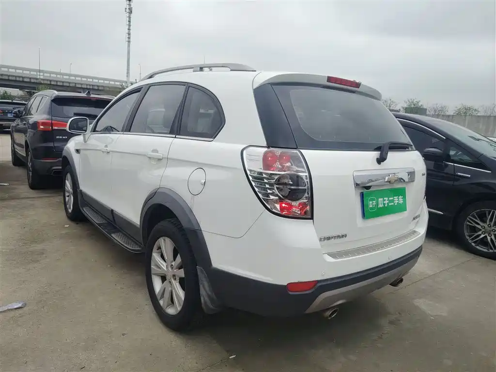 Chevrolet Captiva 2014 2.4L 4WD Flagship 7-seater фото 5