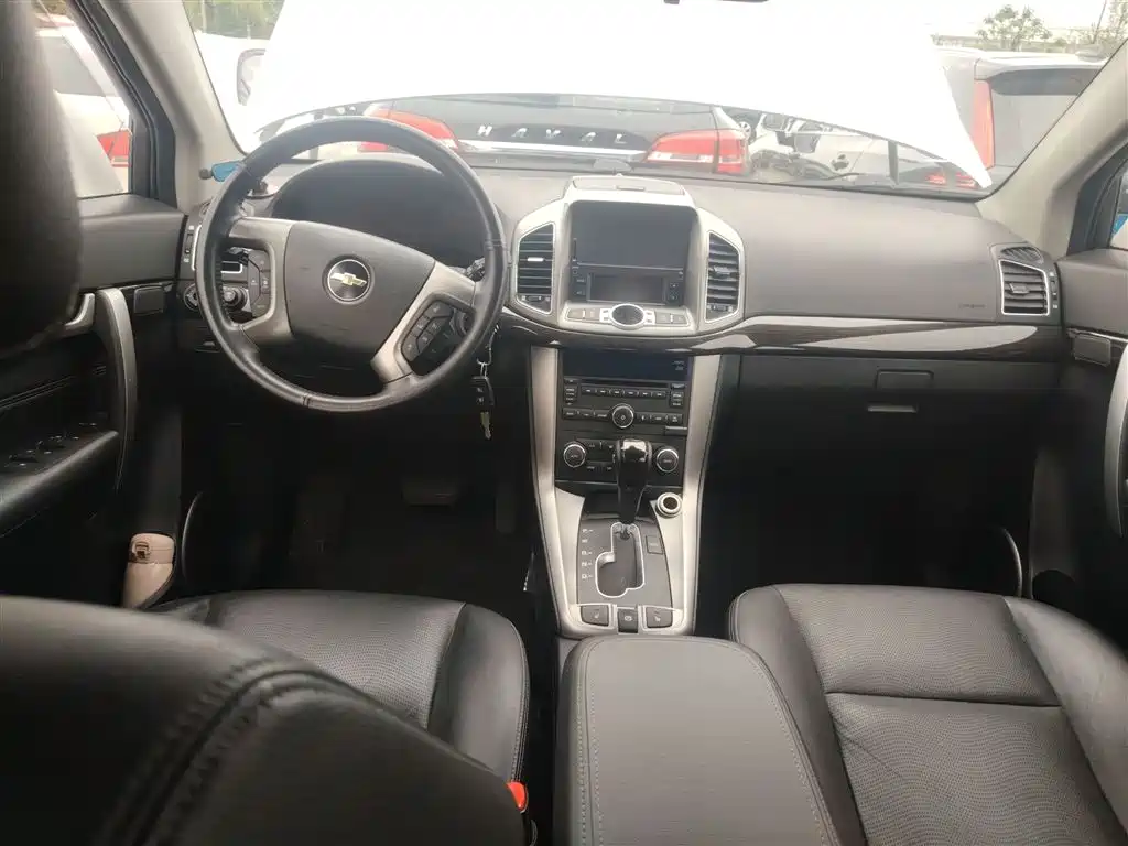 Chevrolet Captiva 2014 2.4L 4WD Flagship 7-seater фото 10