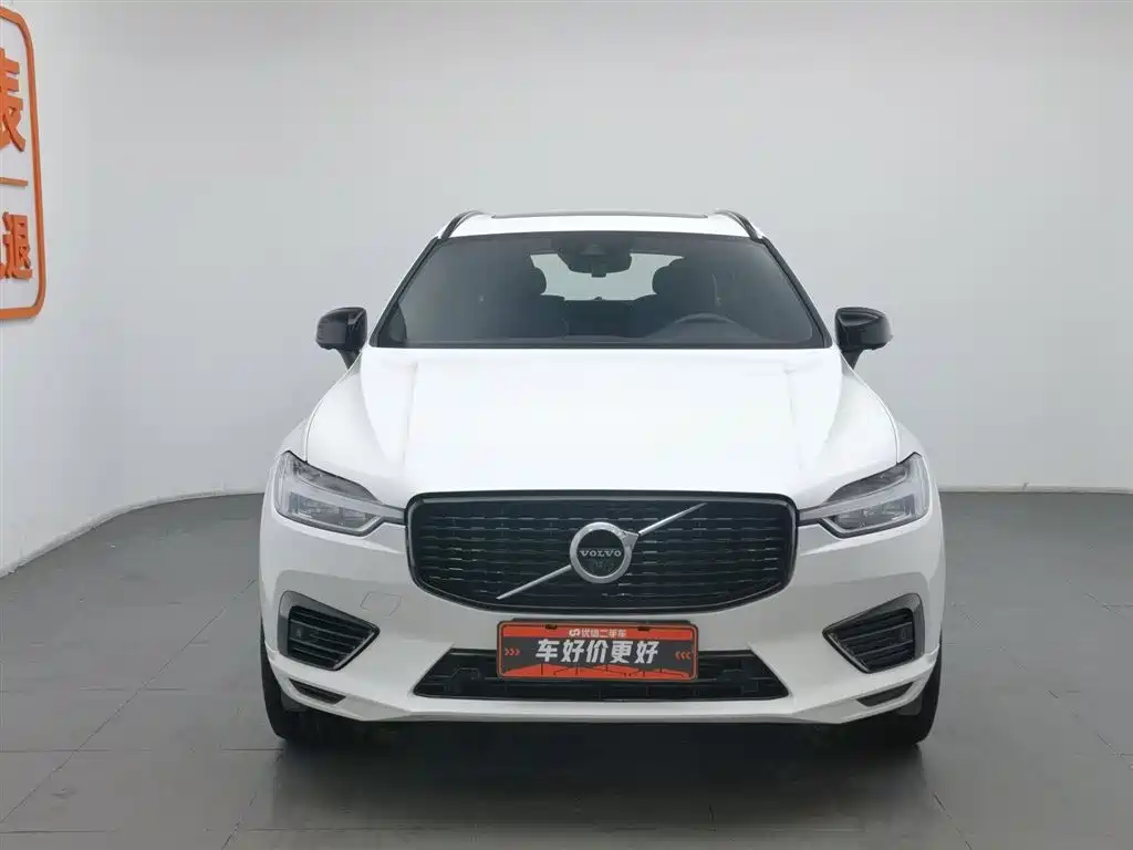 VOLVO XC60 PLUG IN HYBRID