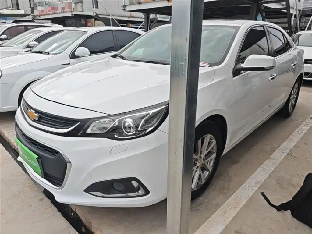 Chevrolet Malibu 2017 1.5T Automatic Luxury Edition фото 2