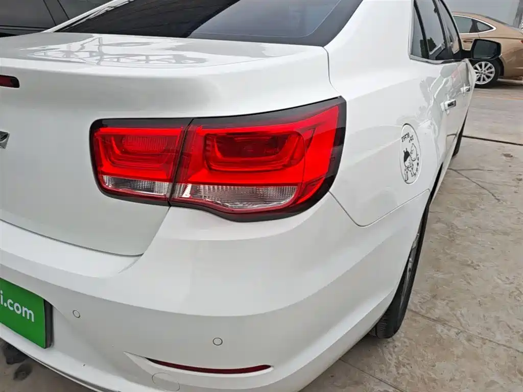 Chevrolet Malibu 2017 1.5T Automatic Luxury Edition фото 8