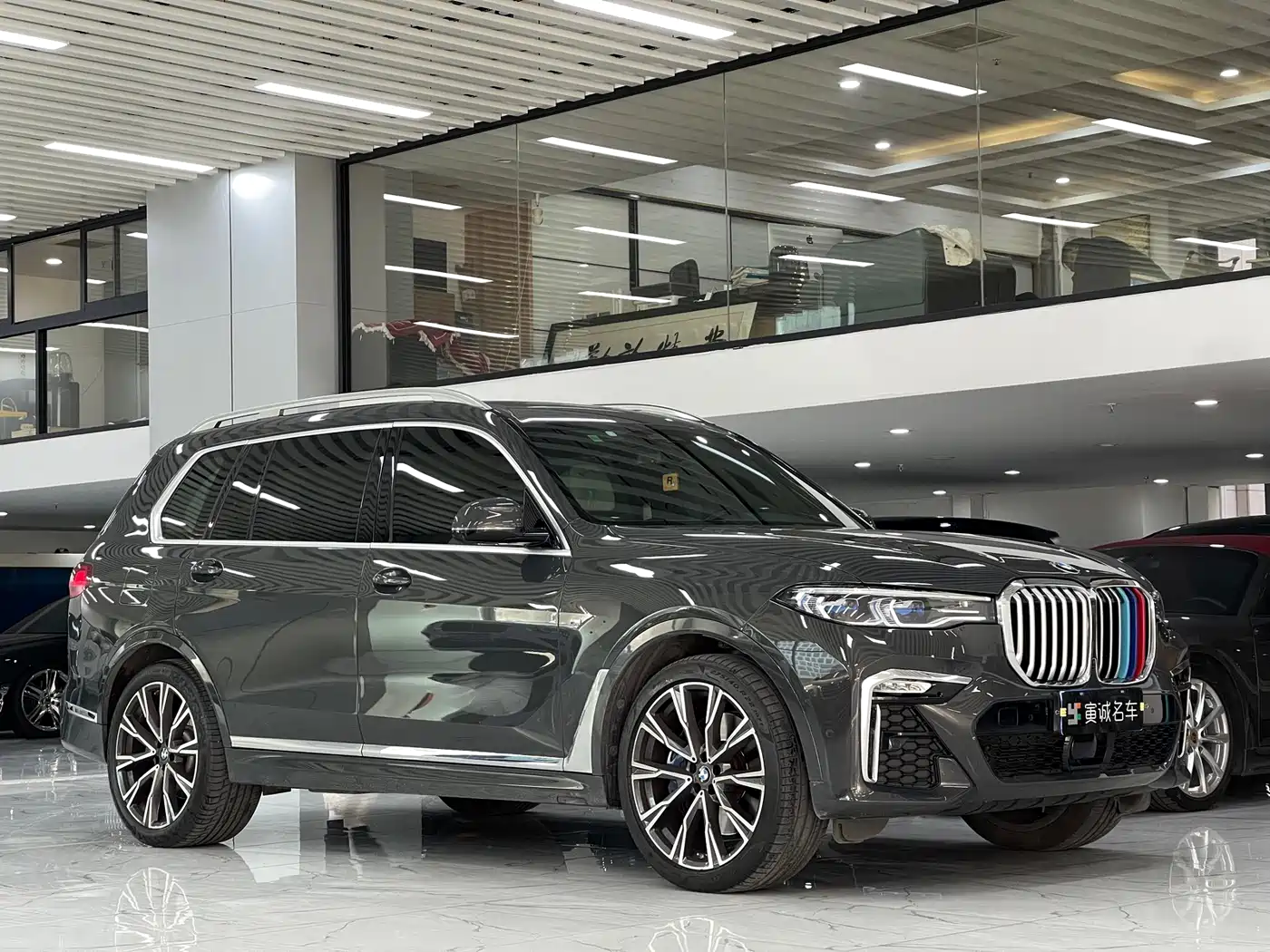 BMW X7 2021 xDrive40i Executive M Sport Package фото 3