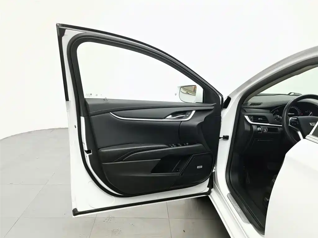 Cadillac XTS 2018 28T Technology фото 8
