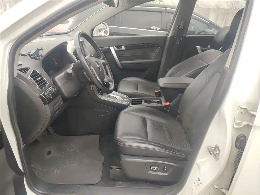 Chevrolet Captiva 2014 2.4L 4WD Flagship 7-seater фото 15