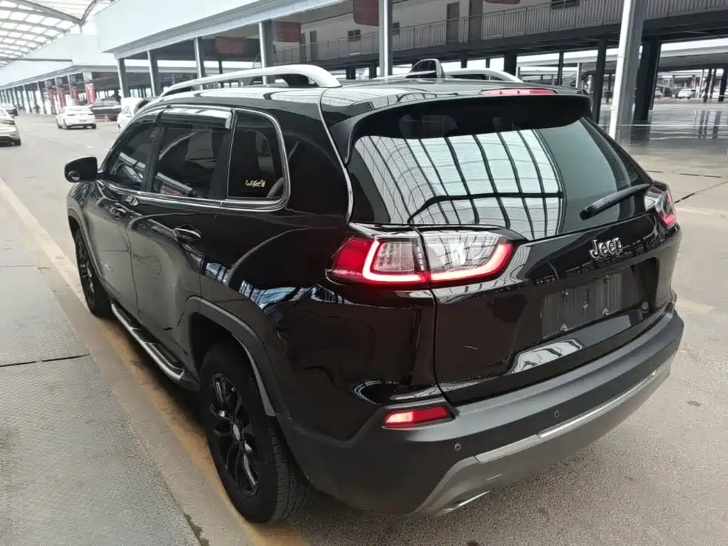 Jeep Cherokee 2019 2019 2.0T 2WD Smart Edition China V