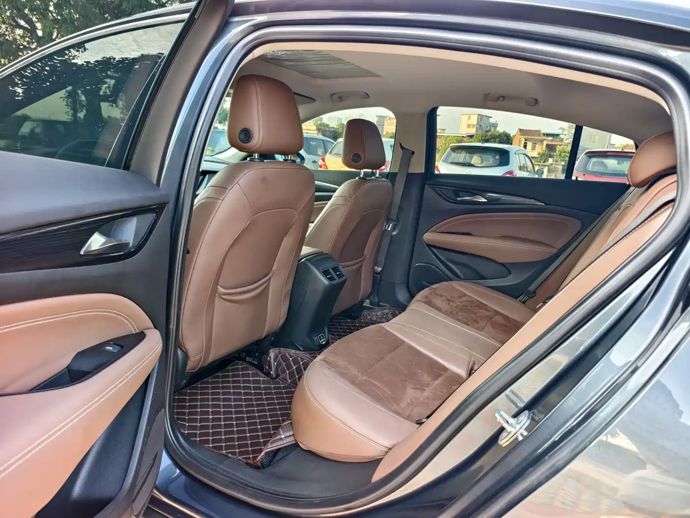 Buick Regal 2020 552T Luxury фото 5