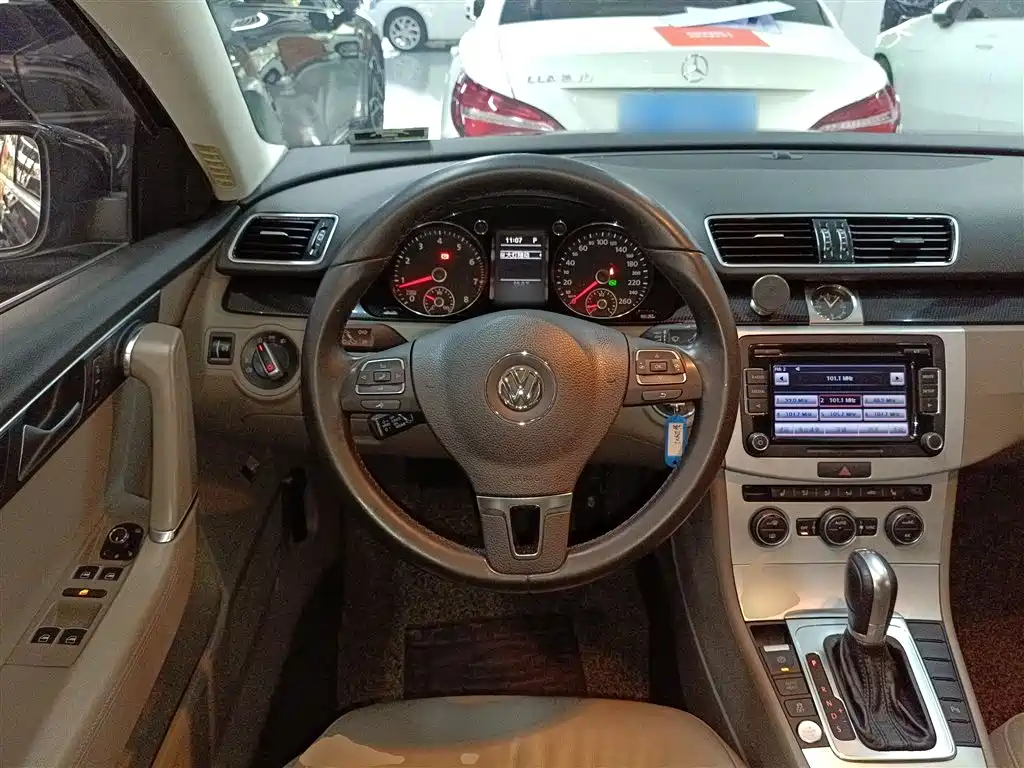 Volkswagen Magotan 2015 Facelift 1.8TSI Luxury фото 7