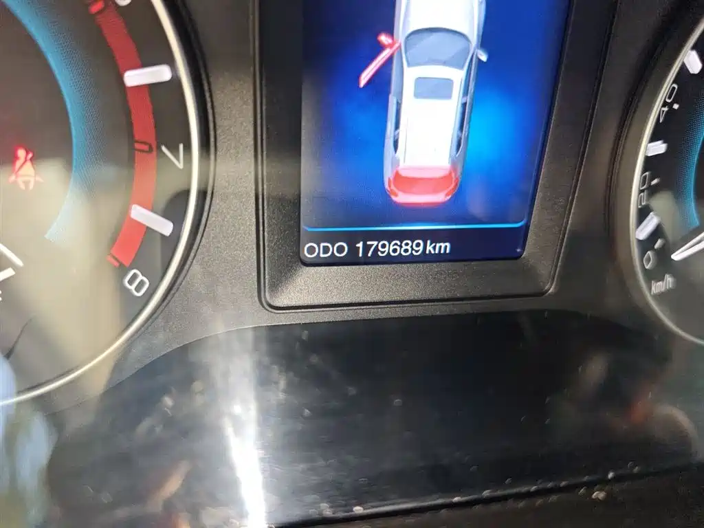 Haval H2 2014 1.5T Manual 2WD Premium Edition фото 5