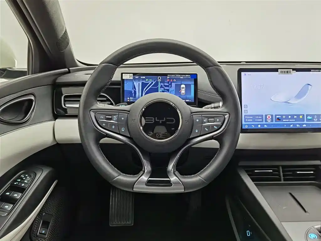 BYD Seal 06 New Energy 2025 DM-i Smart Drive 80KM Luxury фото 11