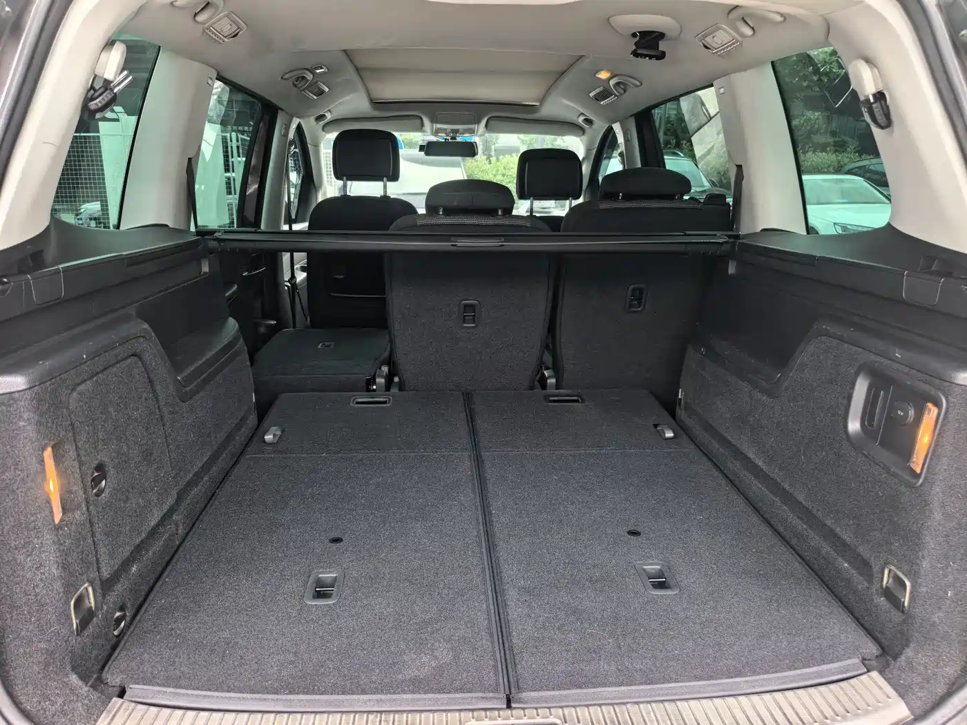 Volkswagen Sharan 2016 380TSI Comfort 7-seater фото 11