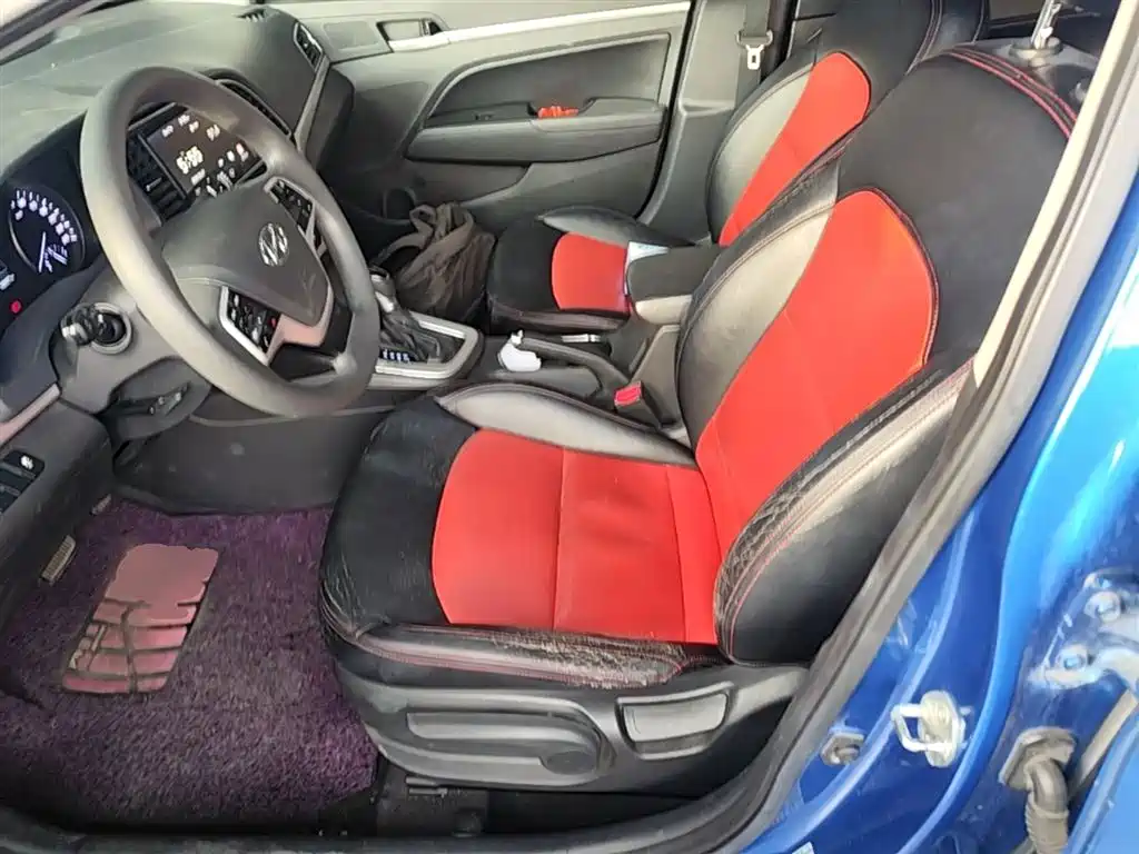 Hyundai Elantra 2016 Model 1.6L Automatic Smart Elite фото 15