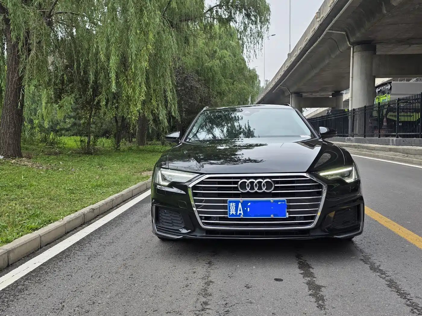 AUDI A6 (IMPORT)