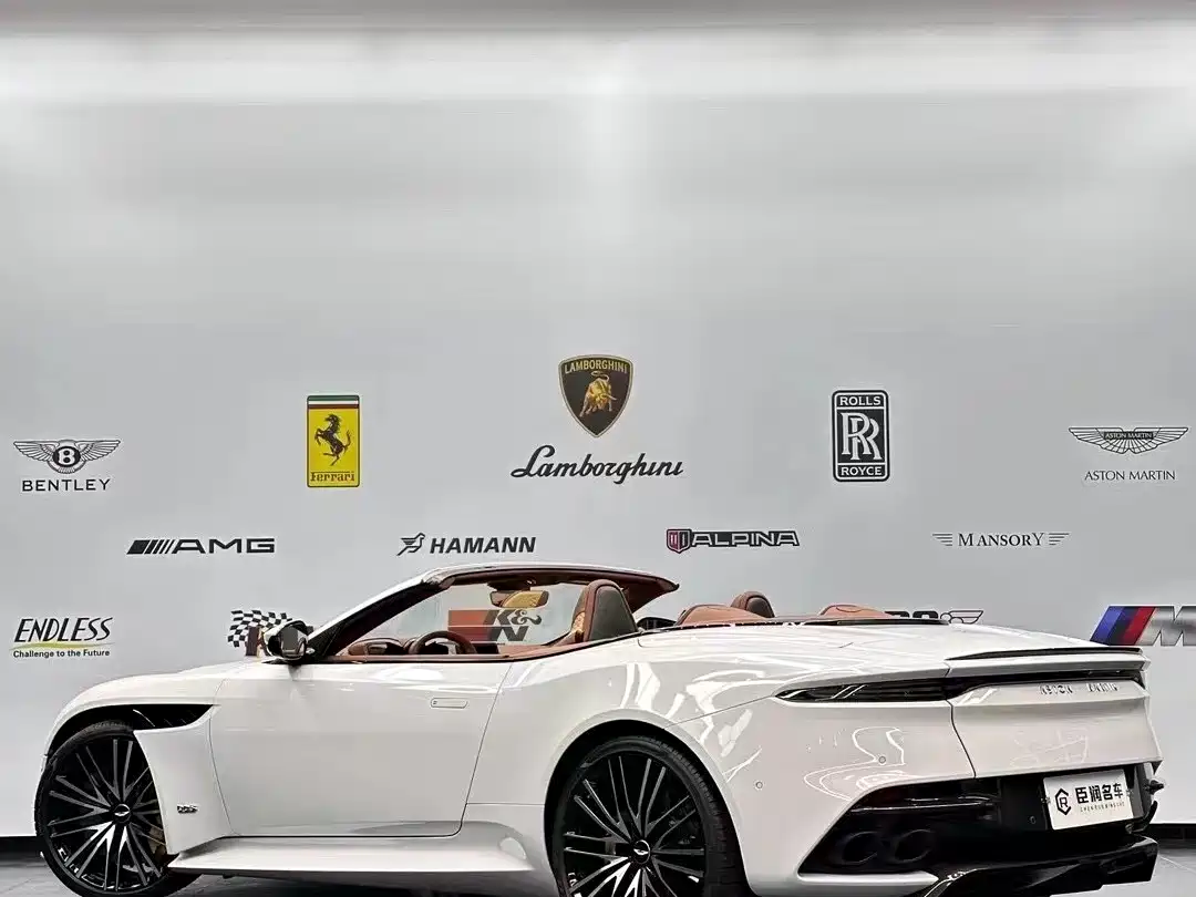 Aston Martin DBS 2020 DBS Superleggera V12 Volante фото 7